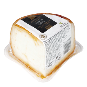 DIA DELICIOUS queso de cabra con pimentón cuña 250 gr 